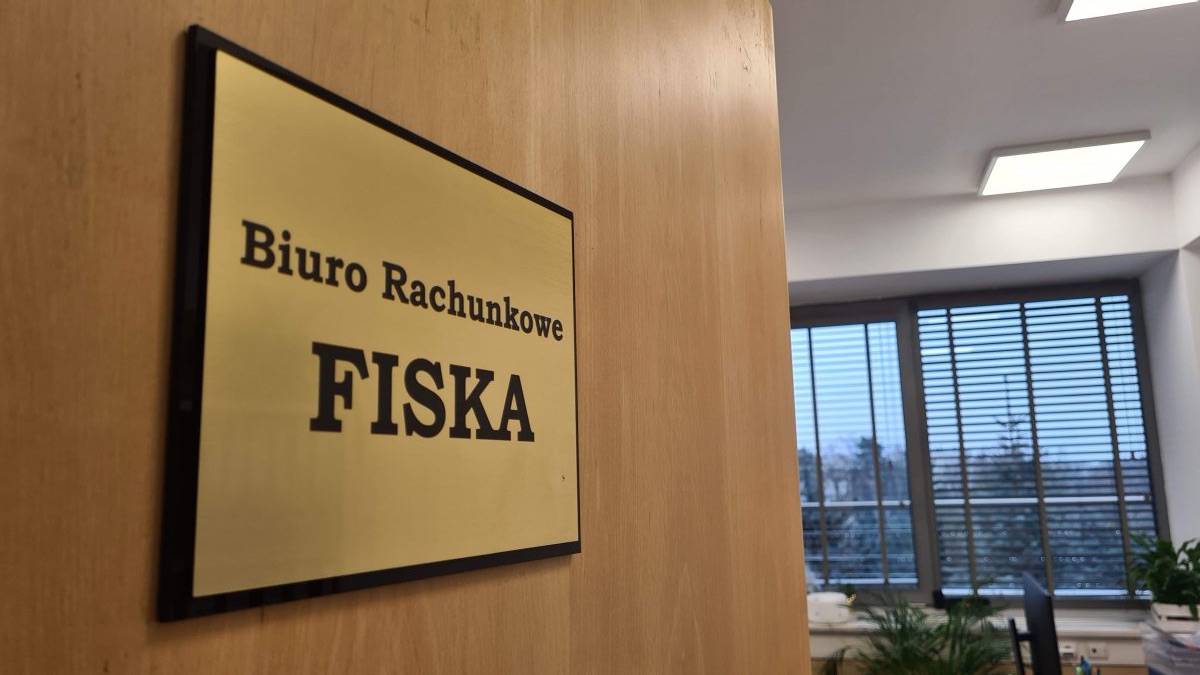 https://fiska.com.pl/wp-content/uploads/2022/08/biuro-rachunkowe-fiska-wejscie.jpg